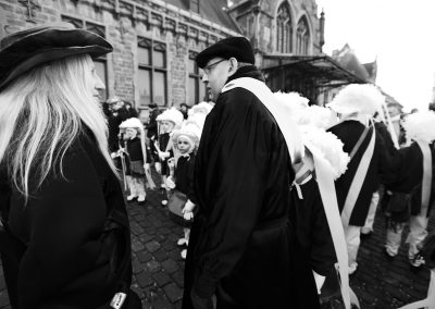 Paysans au carnaval de Binche.